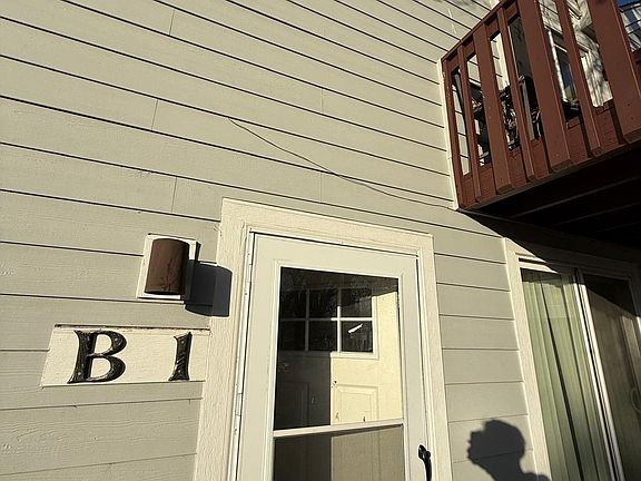 5th image of 3600 Iris Ave APT B1