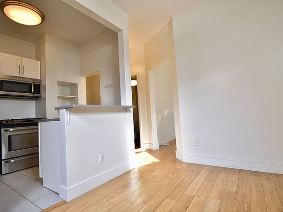 3rd image of 320 Saint Nicholas Ave #F3