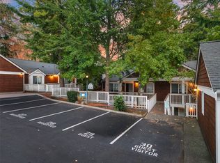Towne Condo, Bellevue, WA 98005