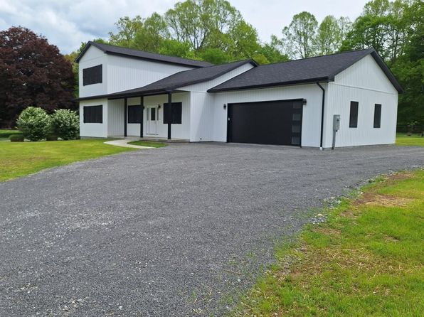 794 Laurel Park Rd, Clarksburg, WV 26301