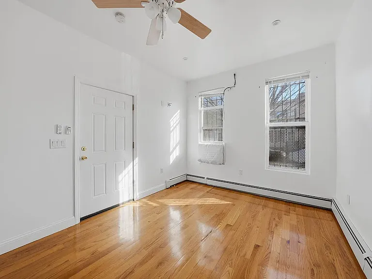 2267 Pacific St #1 — Photo 6