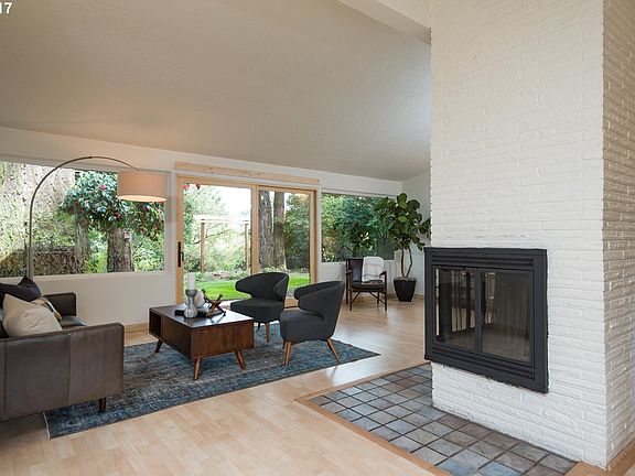 5th image of 18004 SE Blanton St