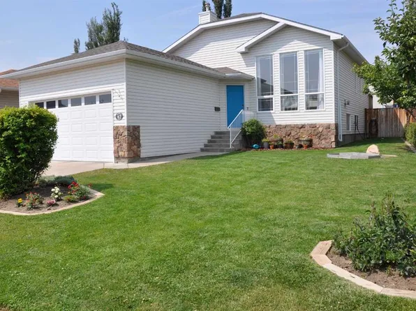 47 S Riverbrook Close W, Lethbridge, AB T1K 7P1