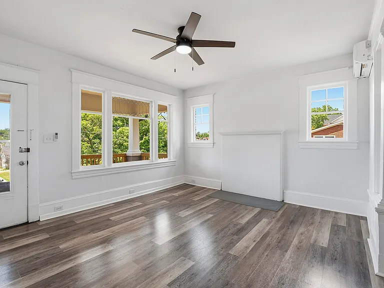 1115 Grayson Ave NW — Photo 4