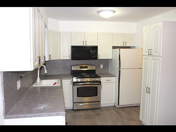 5th image of 188 Kearney Ave #2