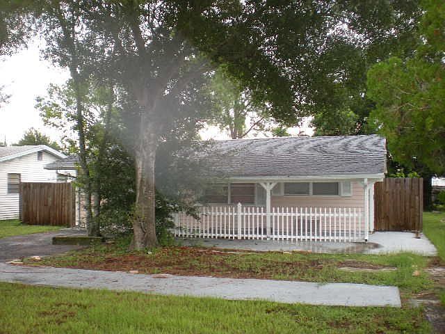 1st image of 4115 73rd St N