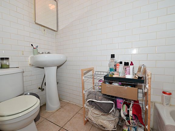 5th image of 148 Orchard St #2A