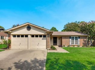 1711 Galahad Ln, Arlington, TX 76014