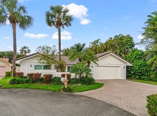 6881 Villas Dr S, Boca Raton, FL 33433