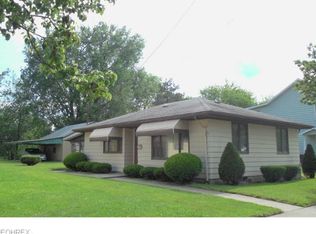 342 Saint Clair Ave SW, New Philadelphia, OH 44663