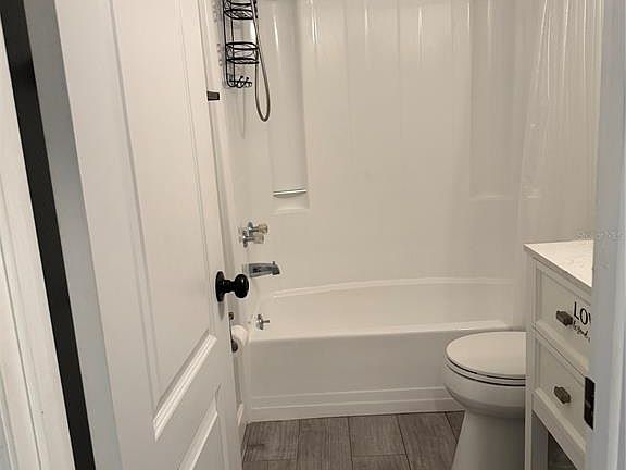 5th image of 2701 NE 10TH STREET #802
