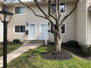 431 Eastbrooke Ln, Rochester, NY 14618