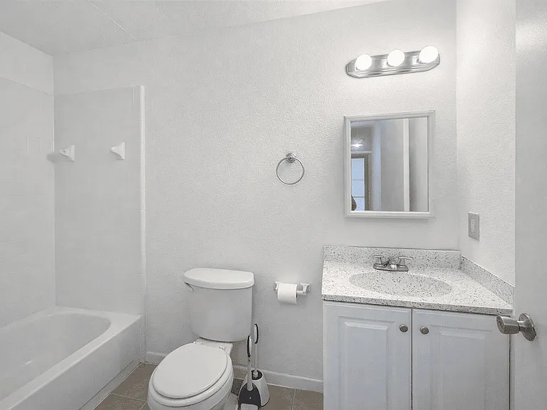 6721 Brothers Ln — Photo 7