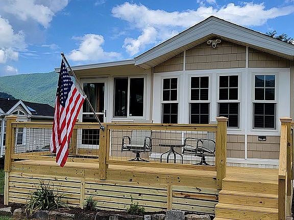 3rd image of 48 Alaska Ln