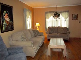 21 Park W, New Hyde Park, NY 11040