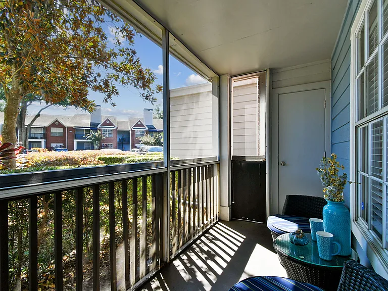 Enclave at Lake Underhill — Photo 20