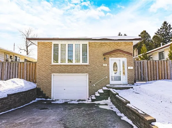 26 Quaker Cres, Hamilton, ON L8W 1H5