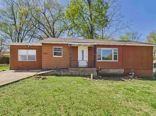 1050 S Church St, Mountain Home, AR 72653