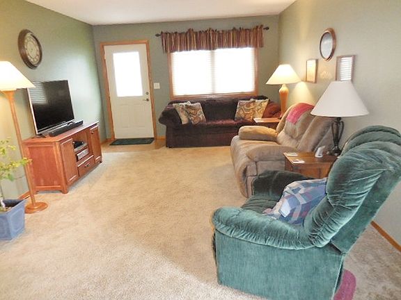 5th image of 306 Eilbes Ave APT A