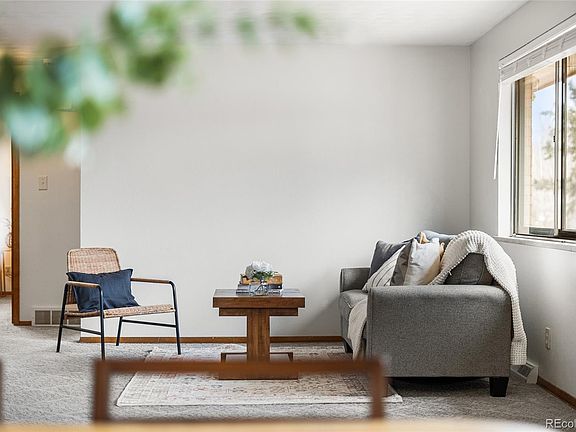 3rd image of 4585 Garland Street