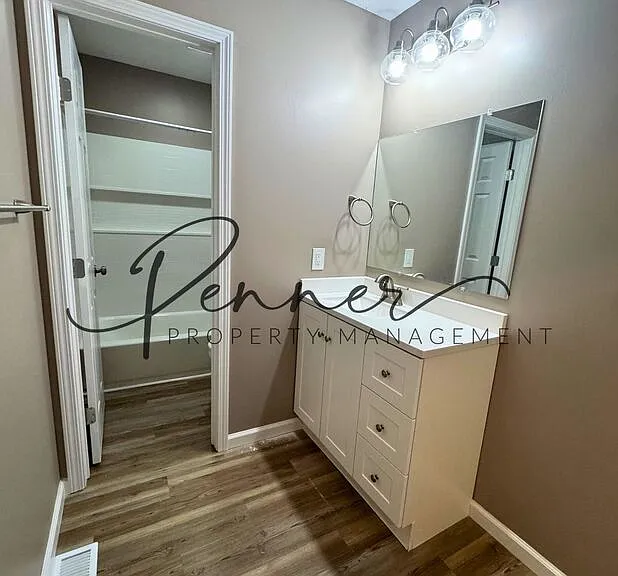 509 SW 5th St — Photo 8