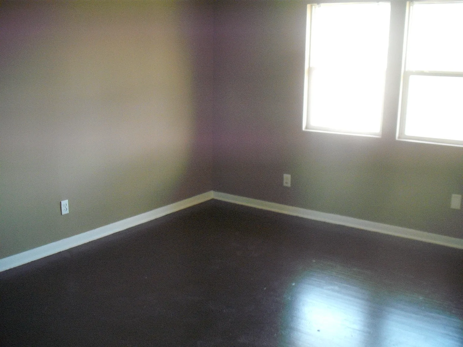 2 bed, 800 sqft, $700 — Photo 2