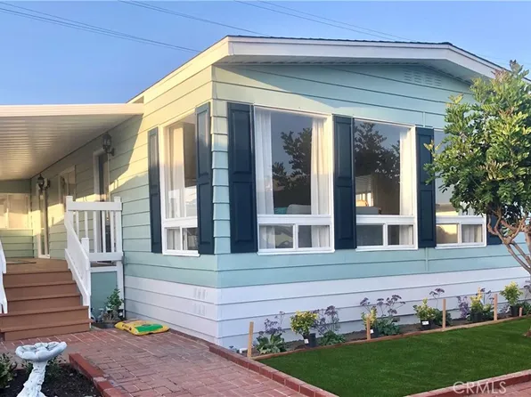 16222 Monterey Ln Space 327, Huntington Beach, CA 92649