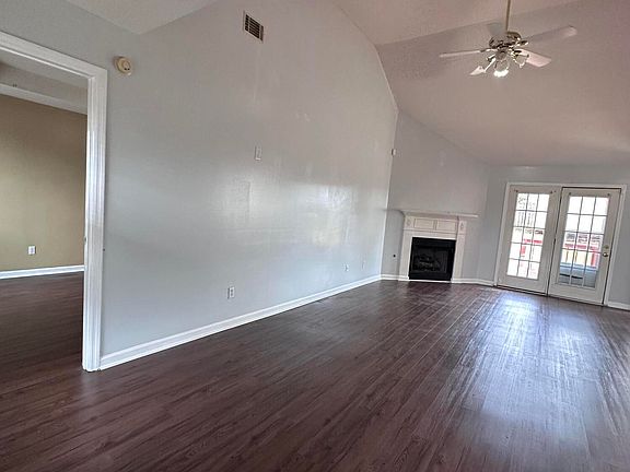 3rd image of 2606 Clarkston Ct