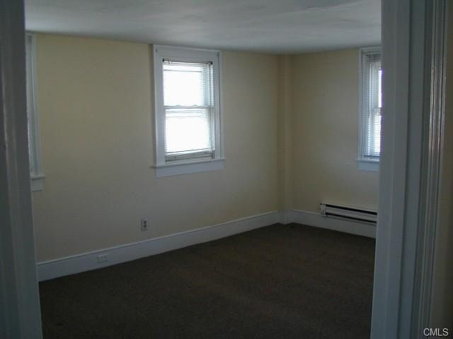 2nd image of 440 Main St