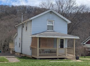 135 Main St, Bruin, PA 16022