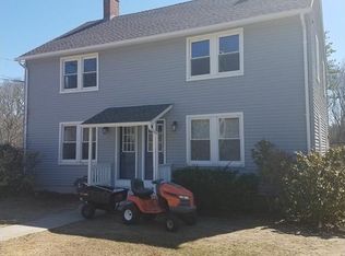 106-108 Bowling Ln, Bradford, RI 02808