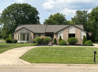 25100 Delmont Dr, Novi, MI 48374
