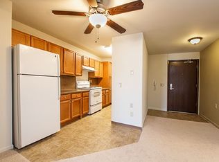 1906 Pike Dr APT 8, Fitchburg, WI 53713