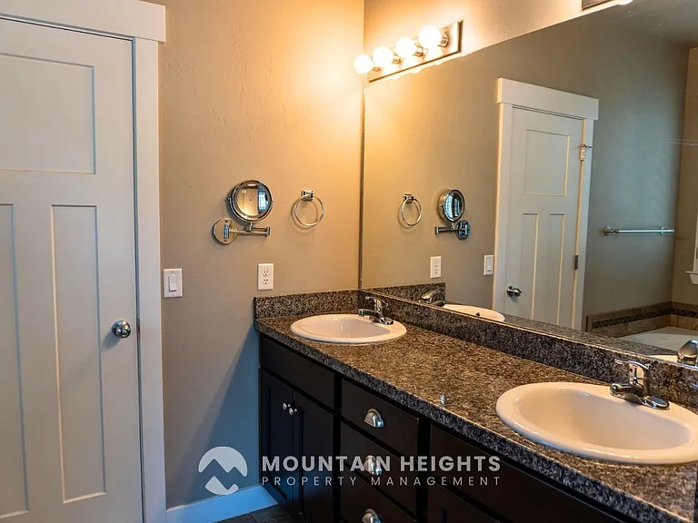3953 W Sand Lake Dr — Photo 21