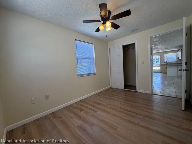 649 N Pine St — Photo 13