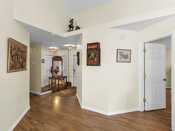 4th image of 2933 Myrtle Oak Circle