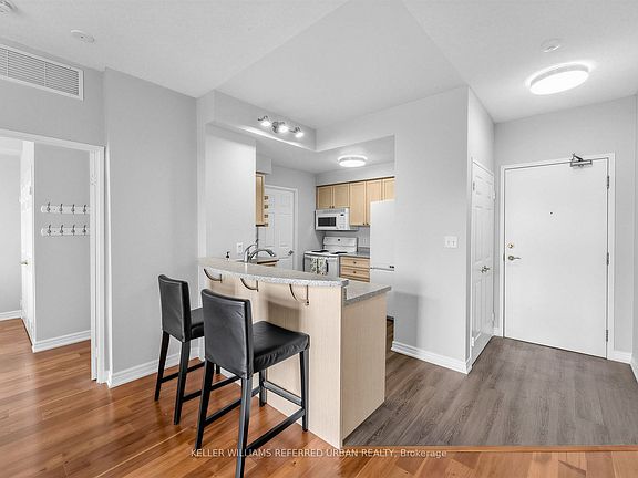 5th image of 2301 Parkhaven Blvd Unit 406