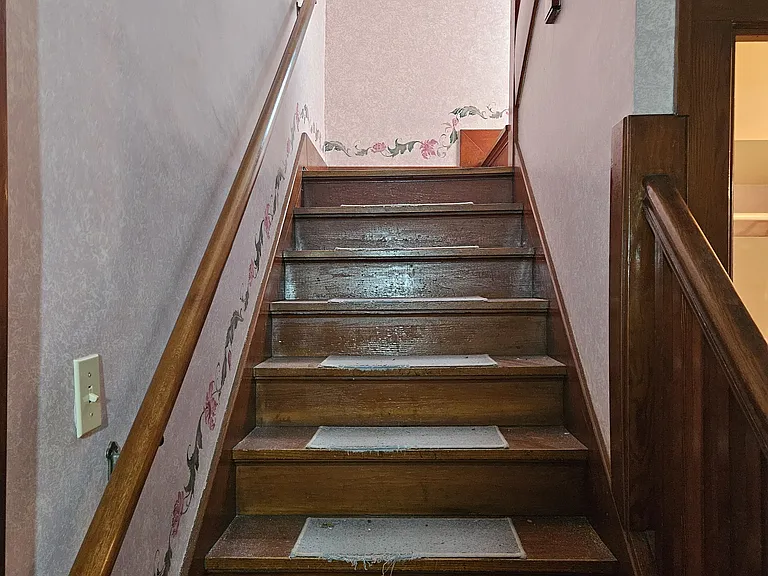416 Hassan St SE — Photo 25