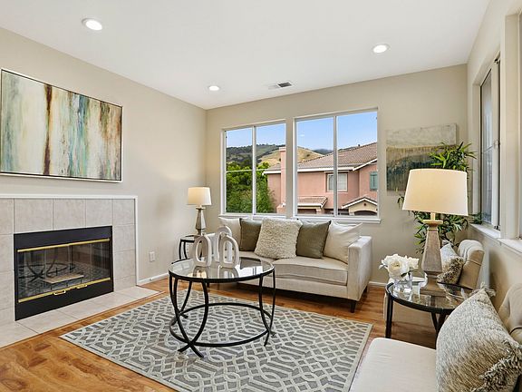 4th image of 3537 Jasmine Cir