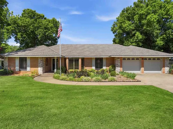1304 Cookson Dr, Ponca City, OK 74604