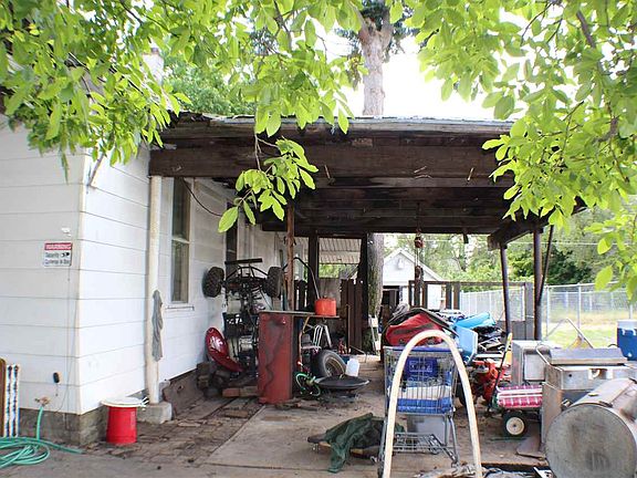 3rd image of 5007 N Regal St