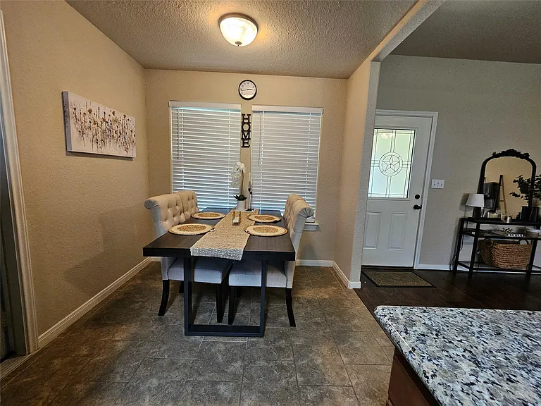 10761 Royal Terrell Dr — Photo 9
