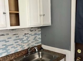 221 Calvert St #1, Philadelphia, PA 19120