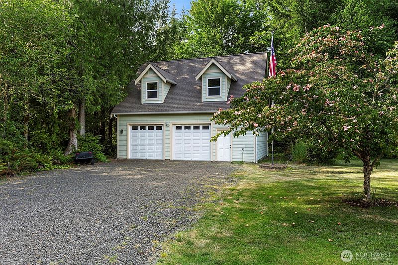 5th image of 19144 Clear Creek Road NW