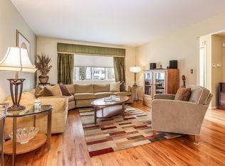 138 Morningside Rd, Paramus, NJ 07652