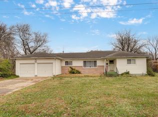 853 W Whiteside Street, Springfield, MO 65807