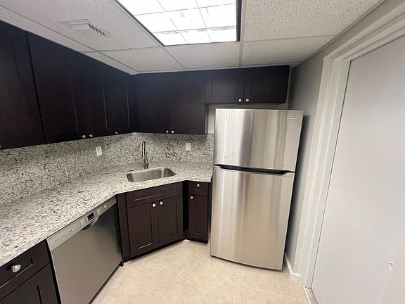5th image of 3111 Oakland Shores Dr APT F109