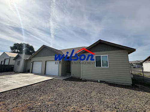810 Fremont St Photo 1