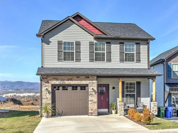 757 Cardwell Ln, Fletcher, NC 28732