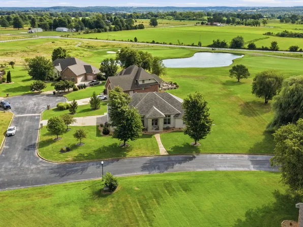 1586 Silo Place, Bolivar, MO 65613